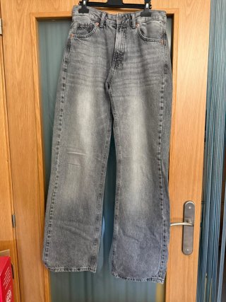 Pantalón Ancho Stradivarius Gris