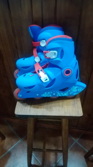 Patines en línea azules talla 34/36