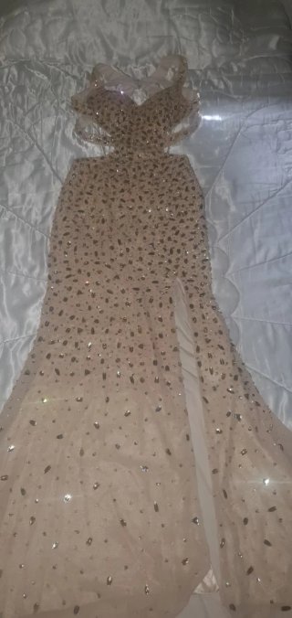 Vestido de fiesta con pedrería hecho a mano NUEVO