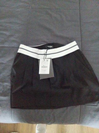 Falda Pull&Bear Negra Talla s