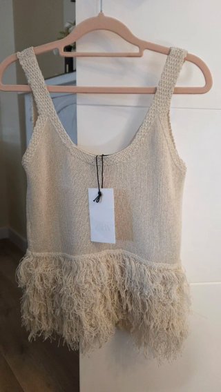 Top de punto con flecos Zara Talla S