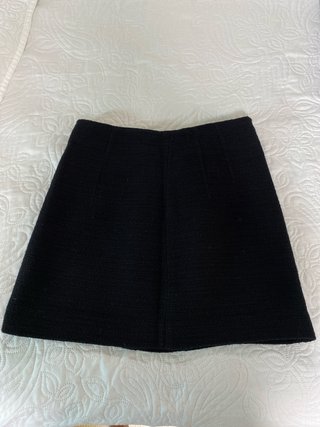 Falda negra Mango