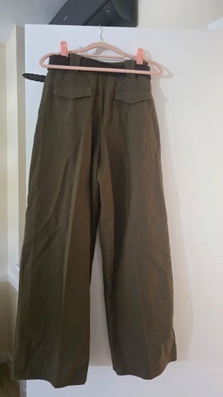Pantalón Ancho con Pinzas Zara Kaki Talla XS