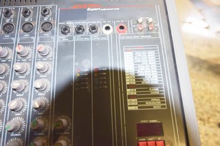 Mesa de Mezclas Autoamplificada Acustica  200+200W