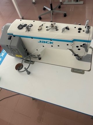 Máquina de coser JACK triple arrastre NUEVA