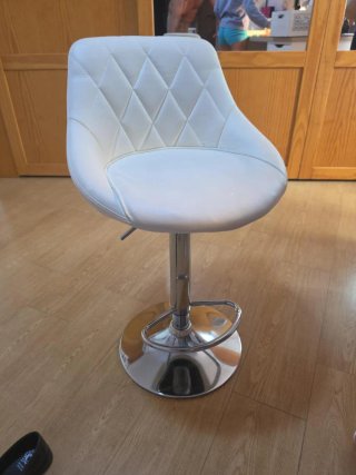 Taburete alto blanco regulable y giratorio