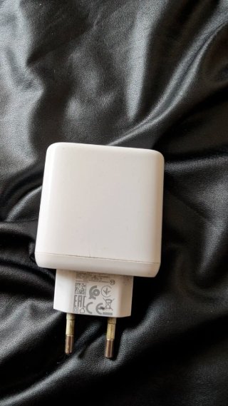 Cargador OPPO SuperVOOC 65W