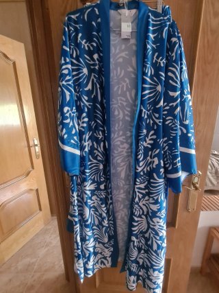 Bata Primark Azul Estampada Talla M