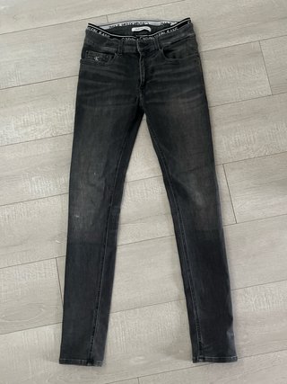 Pantalones Calvin Klein grises