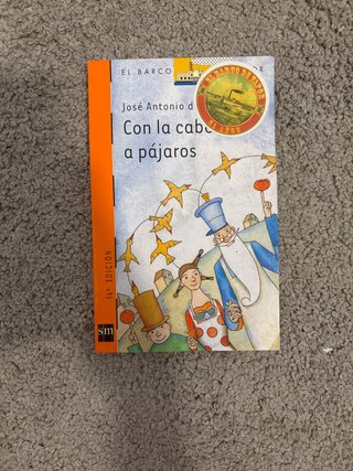 Con la cabeza a pájaros