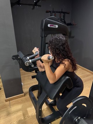 20 o 30 Máquinas de Gimnasio Profesionales sin uso