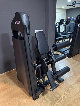 20 o 30 Máquinas de Gimnasio Profesionales sin uso