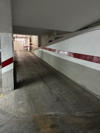 Alquiler/ Venta Plaza garaje pequeña