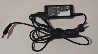 Cargador original ordenador portátil Toshiba