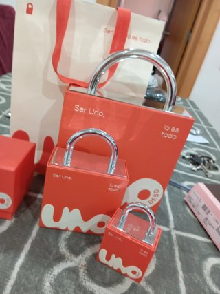 Cajas y guardapolvos Uno de Cincuenta