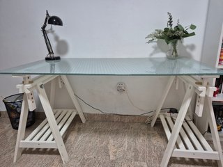 Escritorio de Altura e Inclinación Ajustable