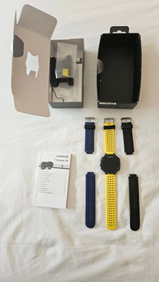 Garmin Forerunner 235 + cable + 3 correas + caja