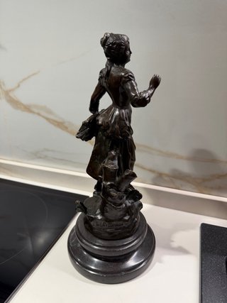 Statua antica in bronzo firmata A. Moreau