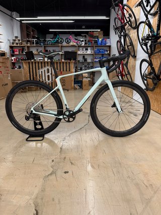 CUBE NUROAD C62 ONE HPC TALLA M