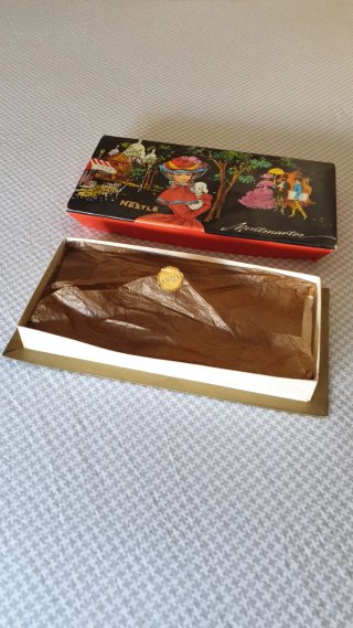 Antigua Caja Cartón Nestlé Montmartre (Años 60/70)