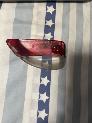 Luz puerta delantera derecha Alfa Romeo 147 2001