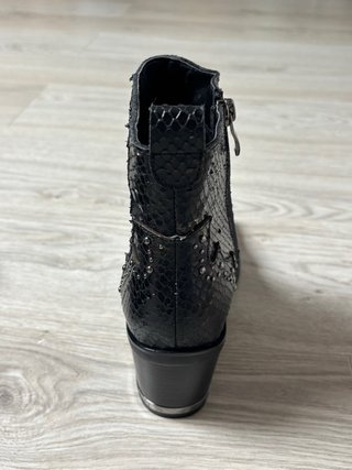 Botines Alma en Pena Negros