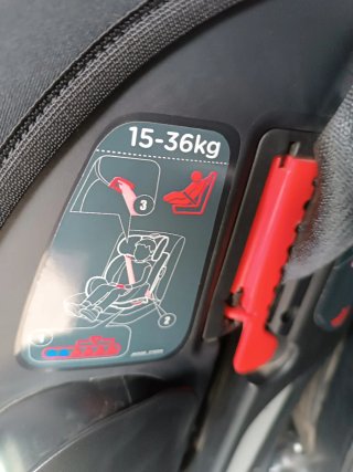 Silla coche  para coches con o sin Isofix..