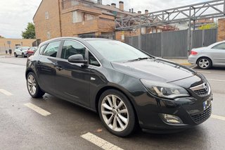 Opel Astra 2013 automático