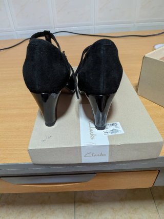 Zapatos de tacón negros Clarks mujer
