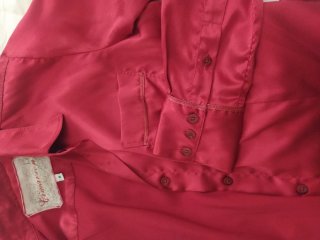 Blusa color burdeos.Estilo Años 90.