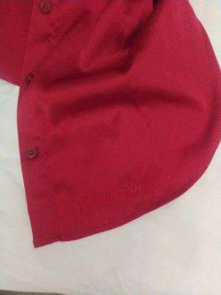Blusa color burdeos.Estilo Años 90.