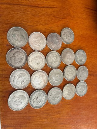 19 Monedas de 100 Pesetas de Plata (1966)