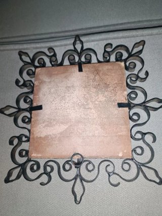 Azulejo Antiguo con Escena Pintada
