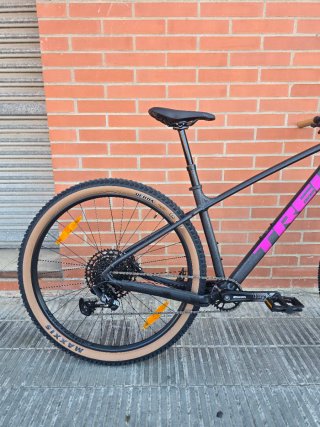 Bicicleta Trek Marlin 7 Gris/Morado T-M 2026