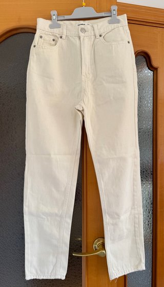 Pantalón Pull&Bear beige talla 36