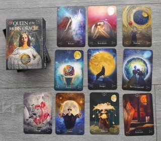 Oráculo Queen of the Moon Oracle de Stacey Demarco