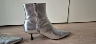 Botines de piel plateados Zara