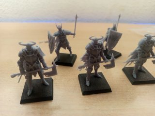 Caballeros Cruzada Gris