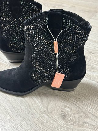 Botines Alma en Pena Negros