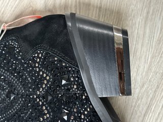 Botines Alma en Pena Negros