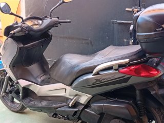 Yamaha XMAX 250
