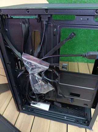 Torre pata PC Antec NX260 Cristal Templado ARGB