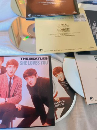 The Beatles - CD Singles Collection Box Set
