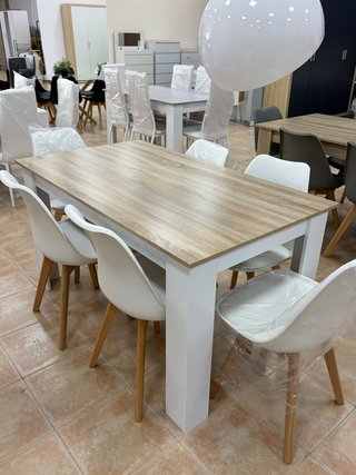 mesa de madera + 6 sillas estilo nordico blancas