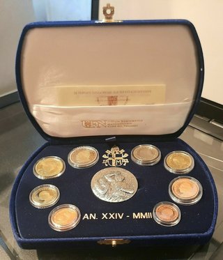 ESTUCHE PROOF. VATICANO 2002, 8 VALORES + MEDALLA