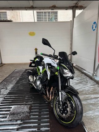 Kawasaki Z900 FULL