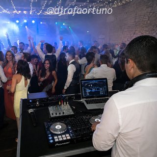 DJ para celebraciones