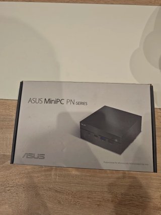 ASUS Mini PC PN40 – NUEVO A ESTRENAR