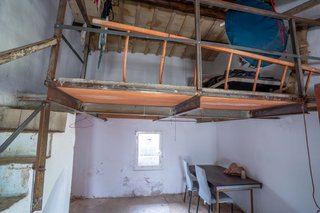 Finca con agua y casa de aperos para reformar