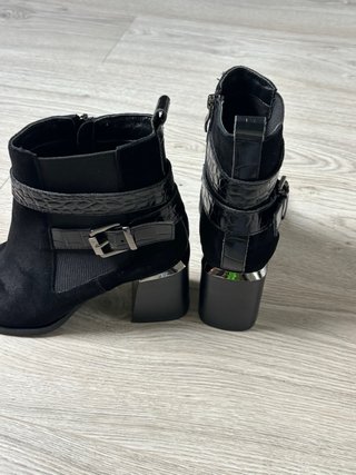 Botines Alma en Pena Negros